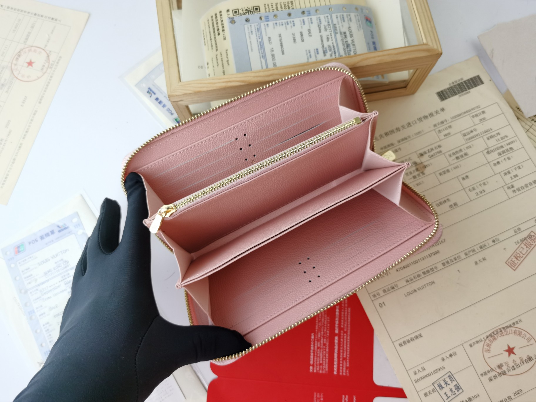 Replica Louis Vuitton Monogram Empreinte Broderies Zippy Wallet M81141