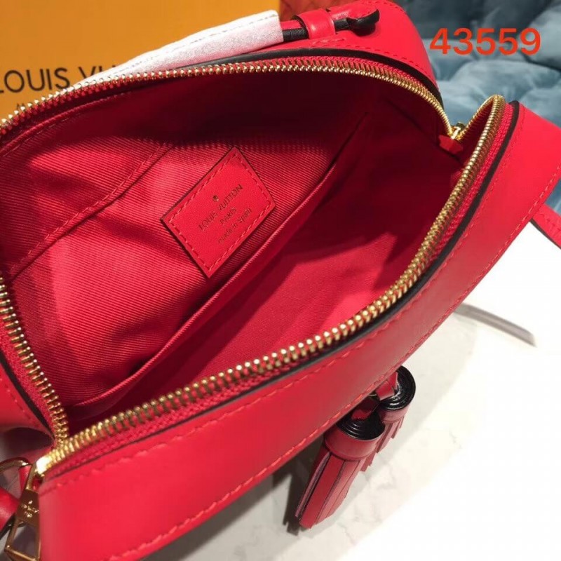 Replica Louis Vuitton Monogram Canvas Saintonge M43559