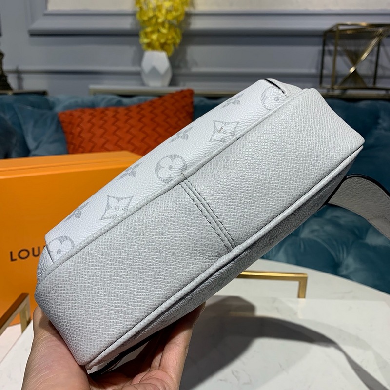 Replica Louis Vuitton Outdoor Bumbag M30247