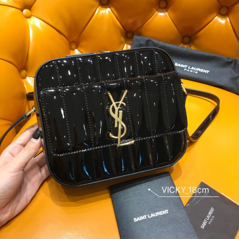 Replica Saint Laurent Monogram Vicky Patent Leather Camera Bag 555052