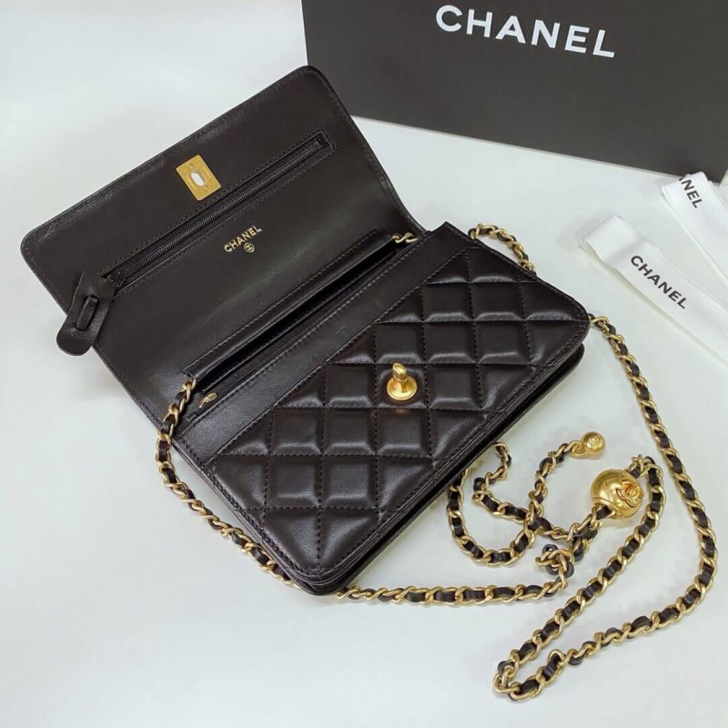 Replica Chanel Woc With Cc Details On Strap Ap1450 In Lambskin Aaa