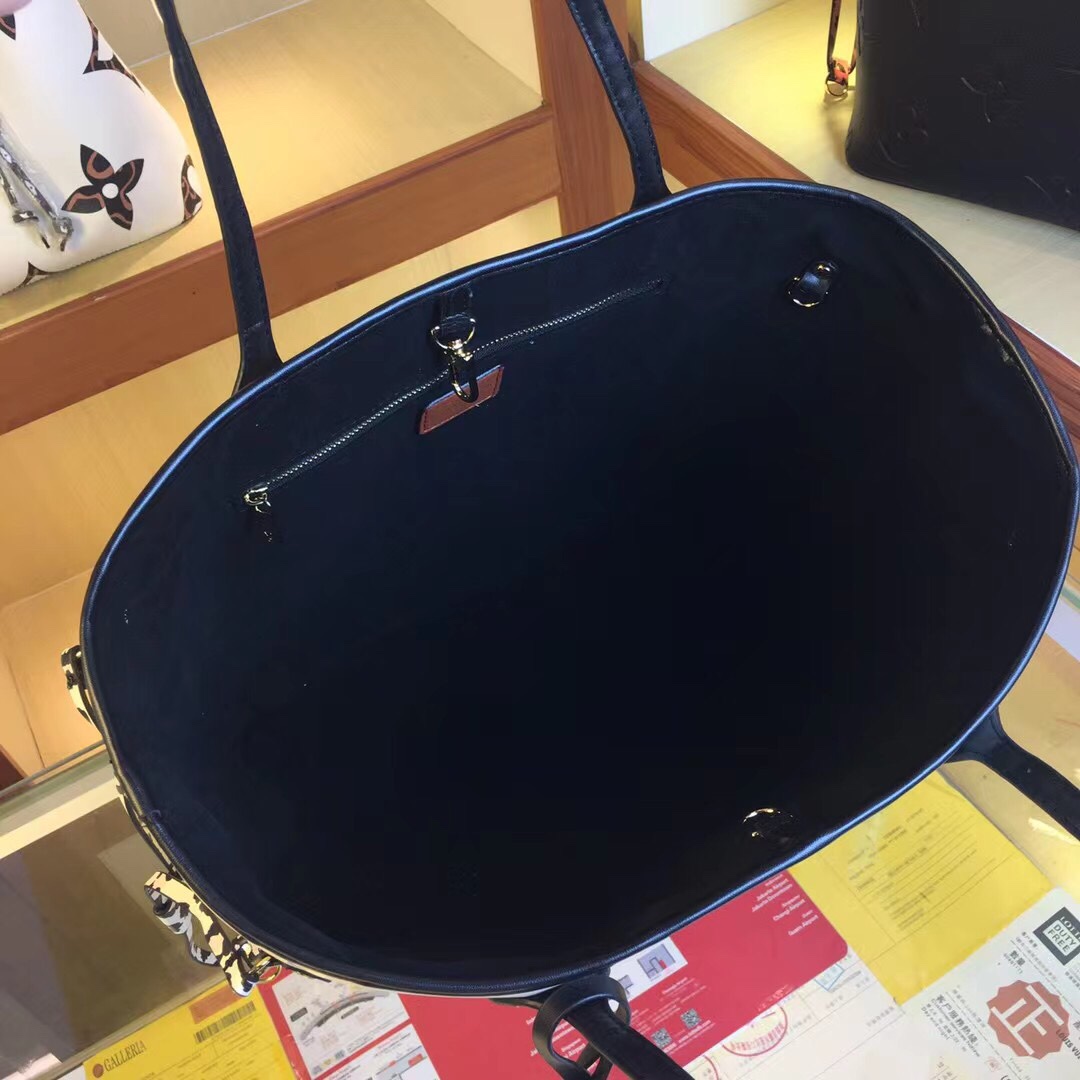 Replica Louis Vuitton Neverfull Mm Tote Black/White