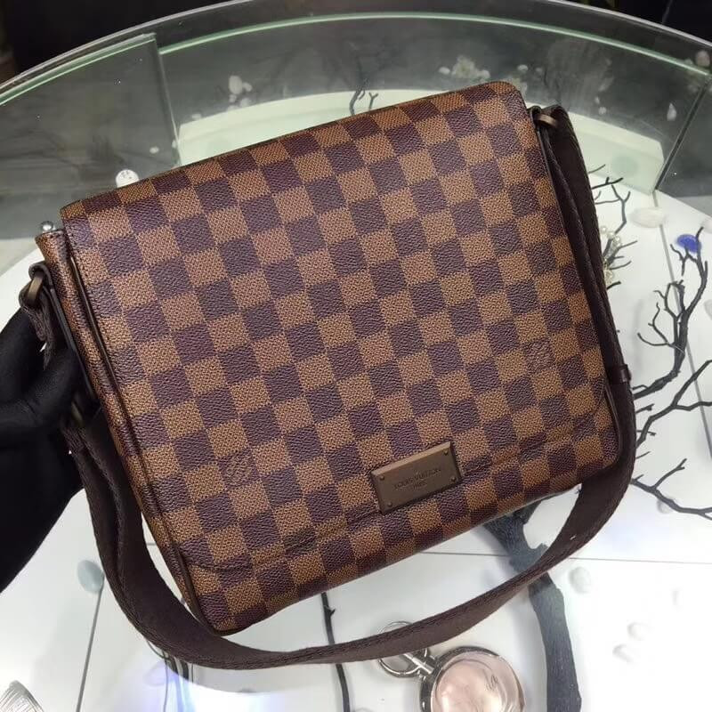 Replica Louis Vuitton Damier Ebene Canvas District Pm N41212