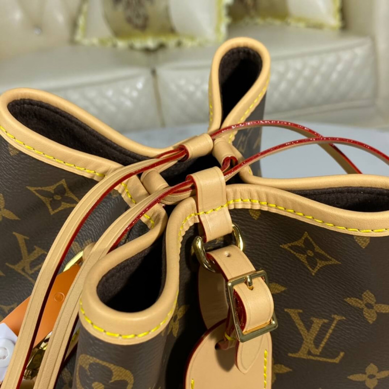Replica Louis Vuitton Monogram Canvas Bucket Bag M45550