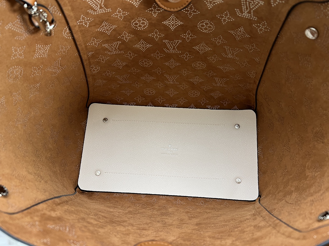 Replica Louis Vuitton Hina Mm- Black/Beige/Pink/White