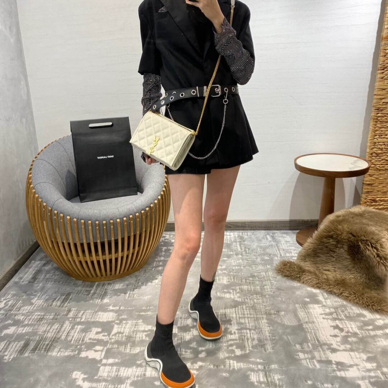 Replica Saint Laurent Becky Chain Wallet In Quilted Lambskin 585031