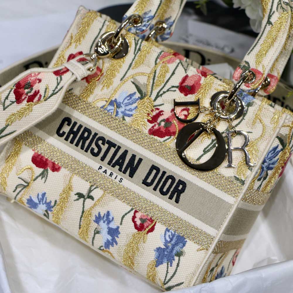 Replica Dior Aaa-Flowers Medium Lady D-Lite Bag M0565/Embroidery