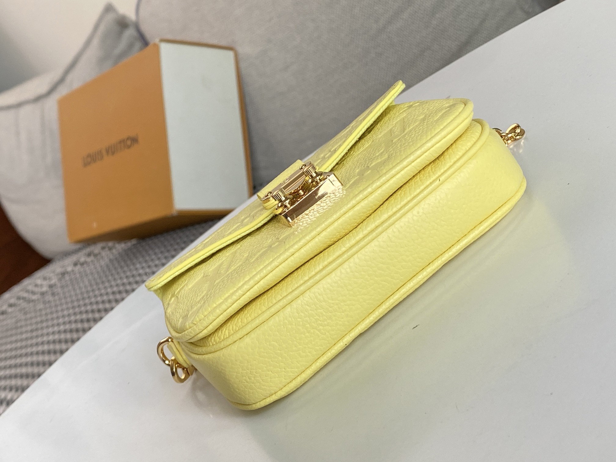 Replica Louis Vuitton Pochette Micro Metis Bag