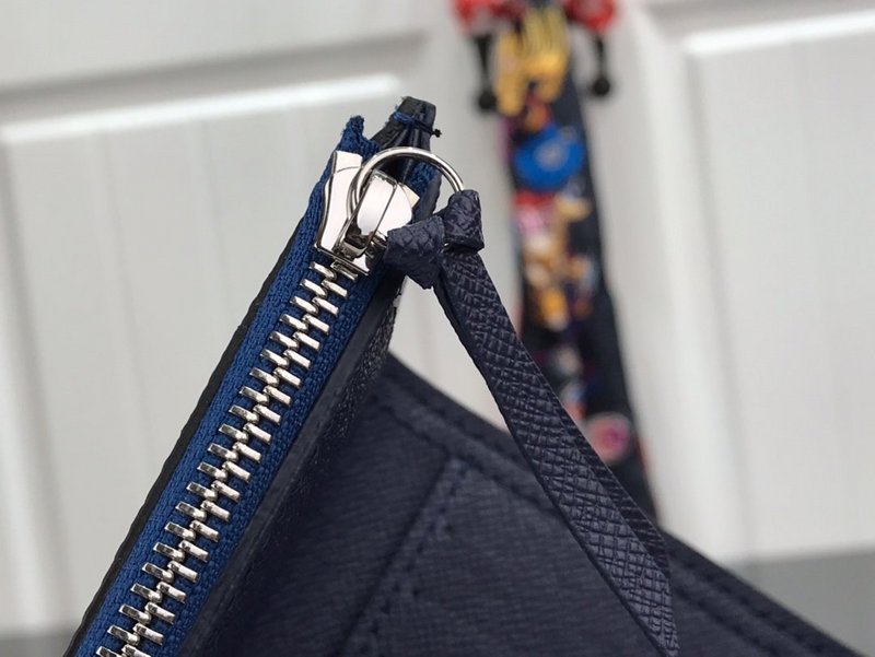 Replica Louis Vuitton Escale Victorine Wallet