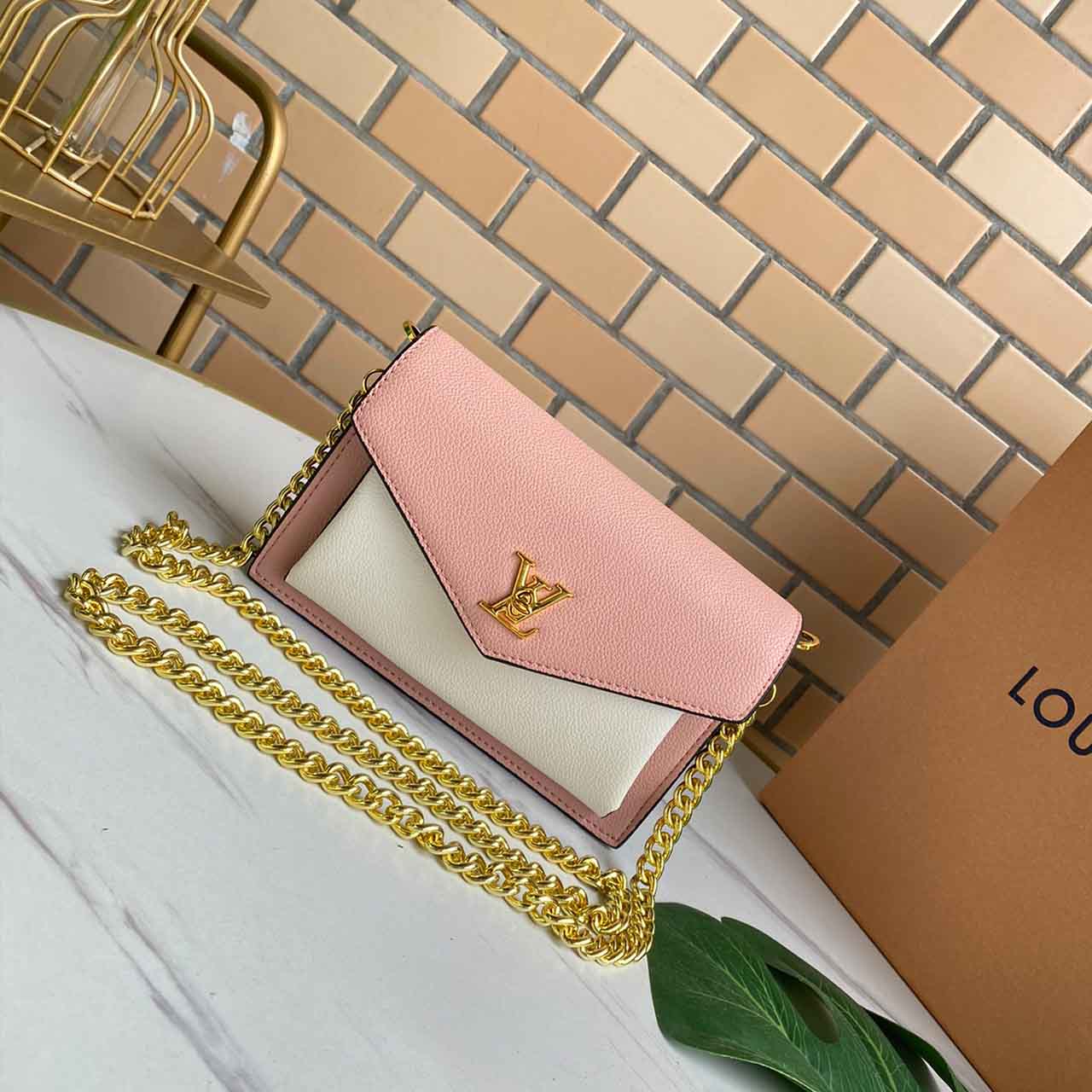 Replica Louis Vuitton Mylockme Chain Bag M56641 Red/Pink White