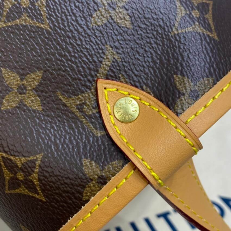 Replica Louis Vuitton Monogram Canvas Saumur Mm M42256