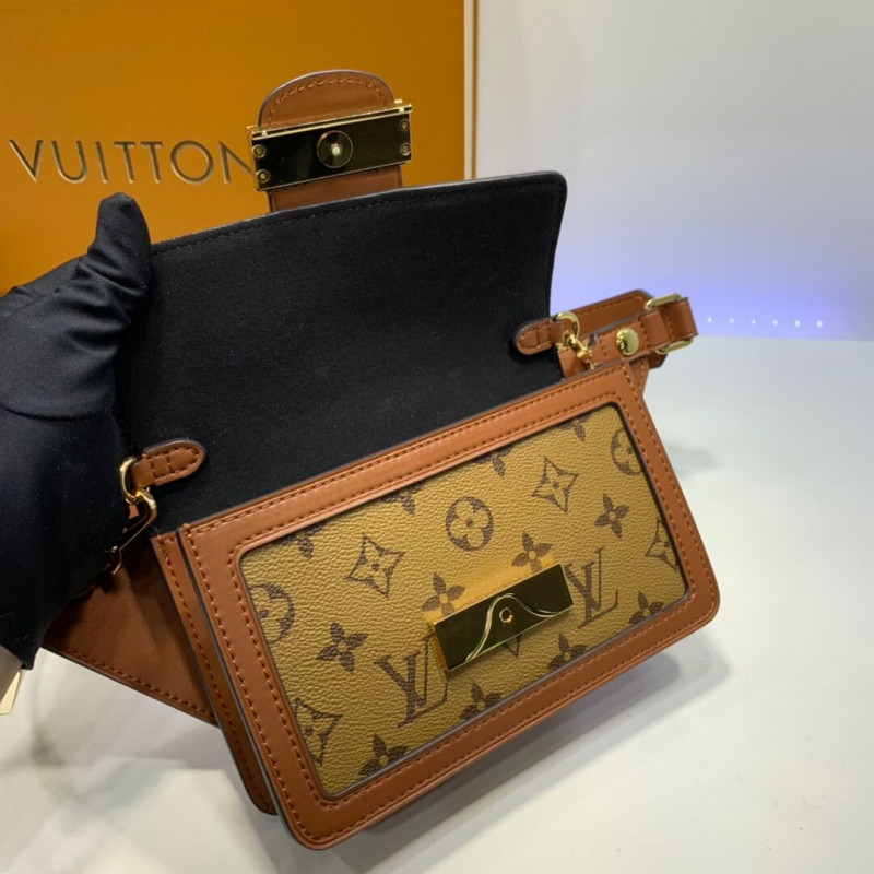 Replica Louis Vuitton Bumbag Dauphine M44586