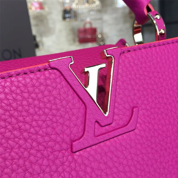 Louis Vuitton M95508 Capucines MM Tote Bag Taurillon Leather