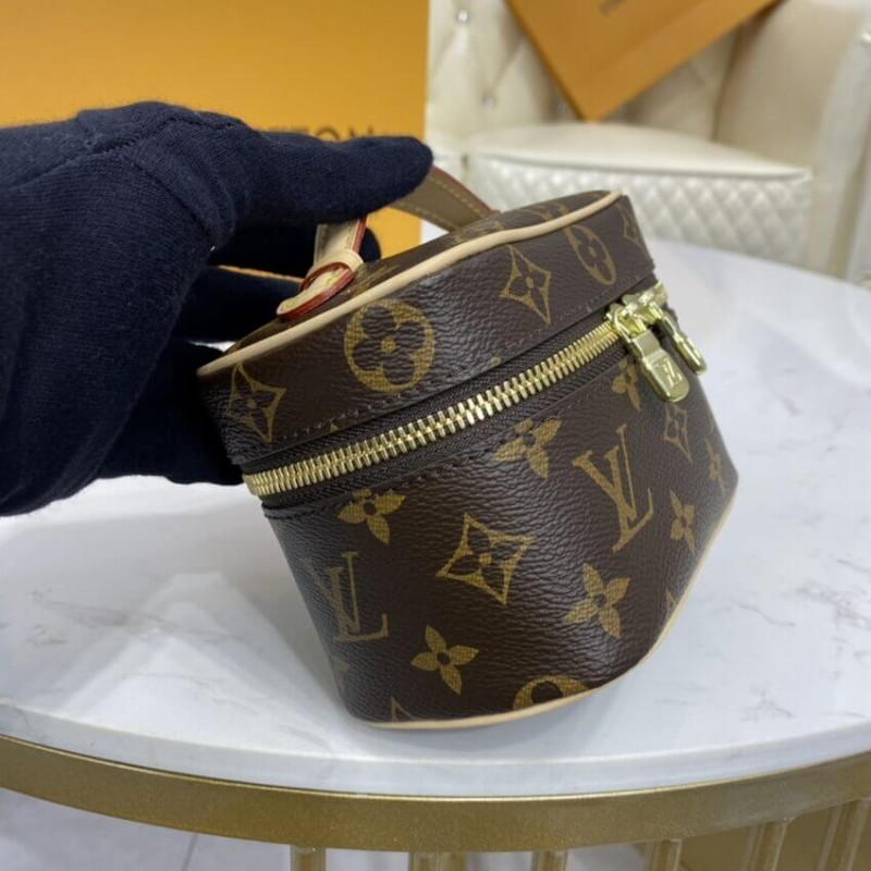 Replica Louis Vuitton Monogram Canvas Nice Mano Toiletry Pouch M44936