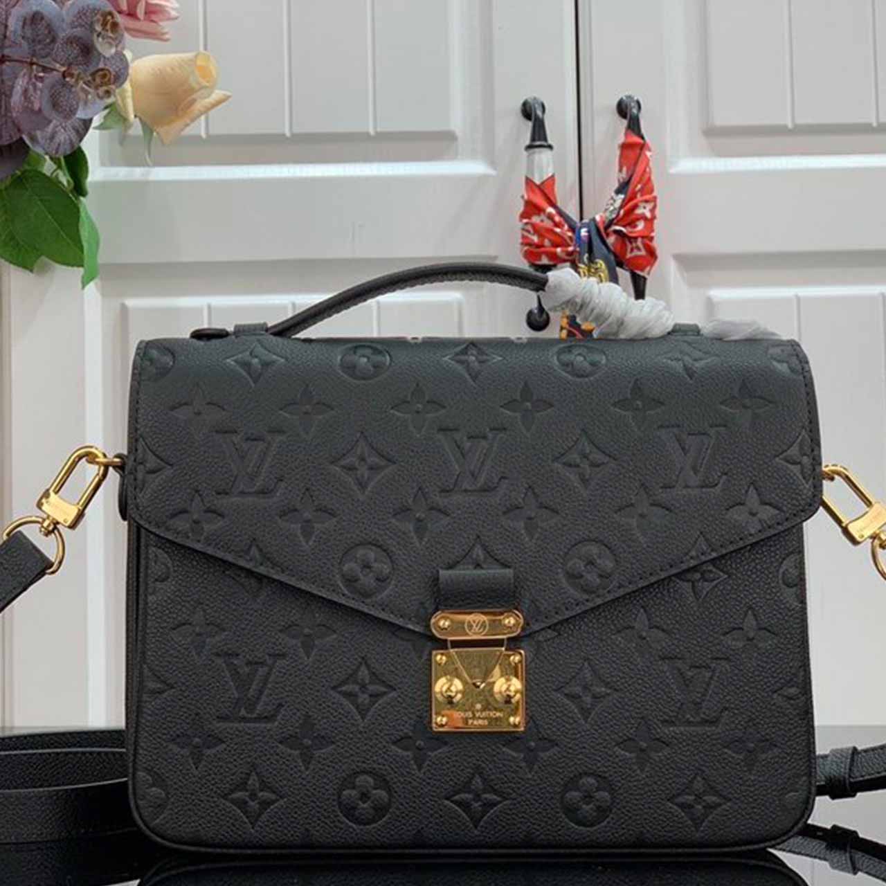 Replica Louis Vuitton Pochette Metis M41487- 8 Styles