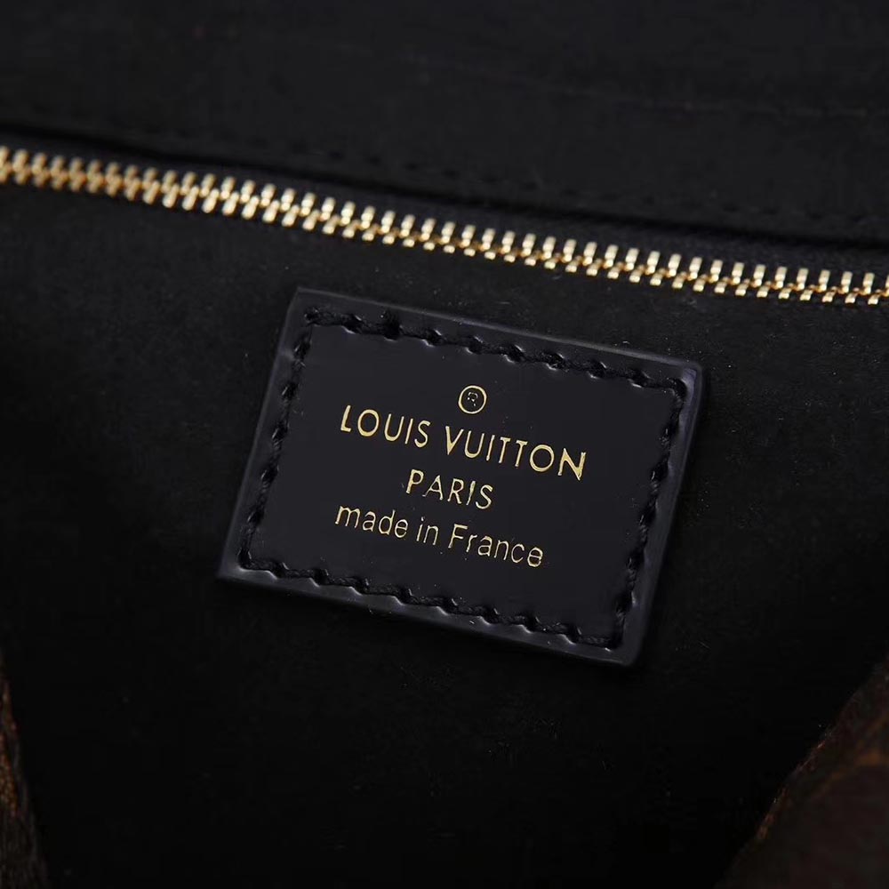 Replica Louis Vuitton One Handle M43125