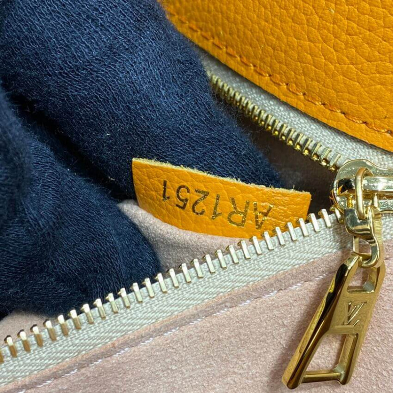Replica Louis Vuitton On My Side Pm M57730 Orange