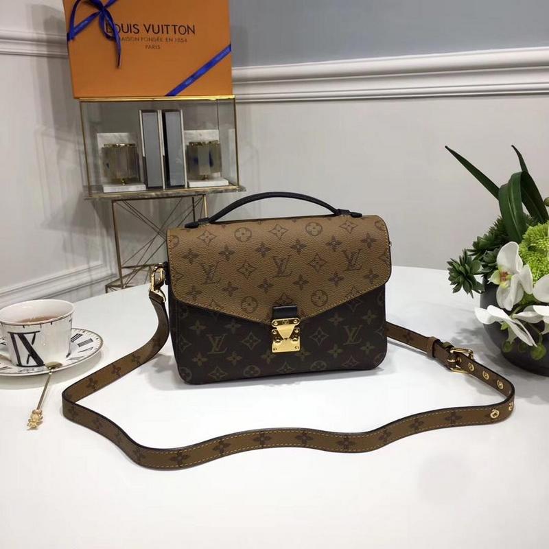 Replica Louis Vuitton Pochette Metis M44875
