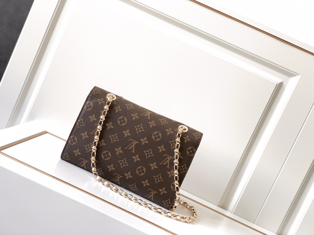 Replica Louis Vuitton Aaa-Victoire Chain Bag M41731