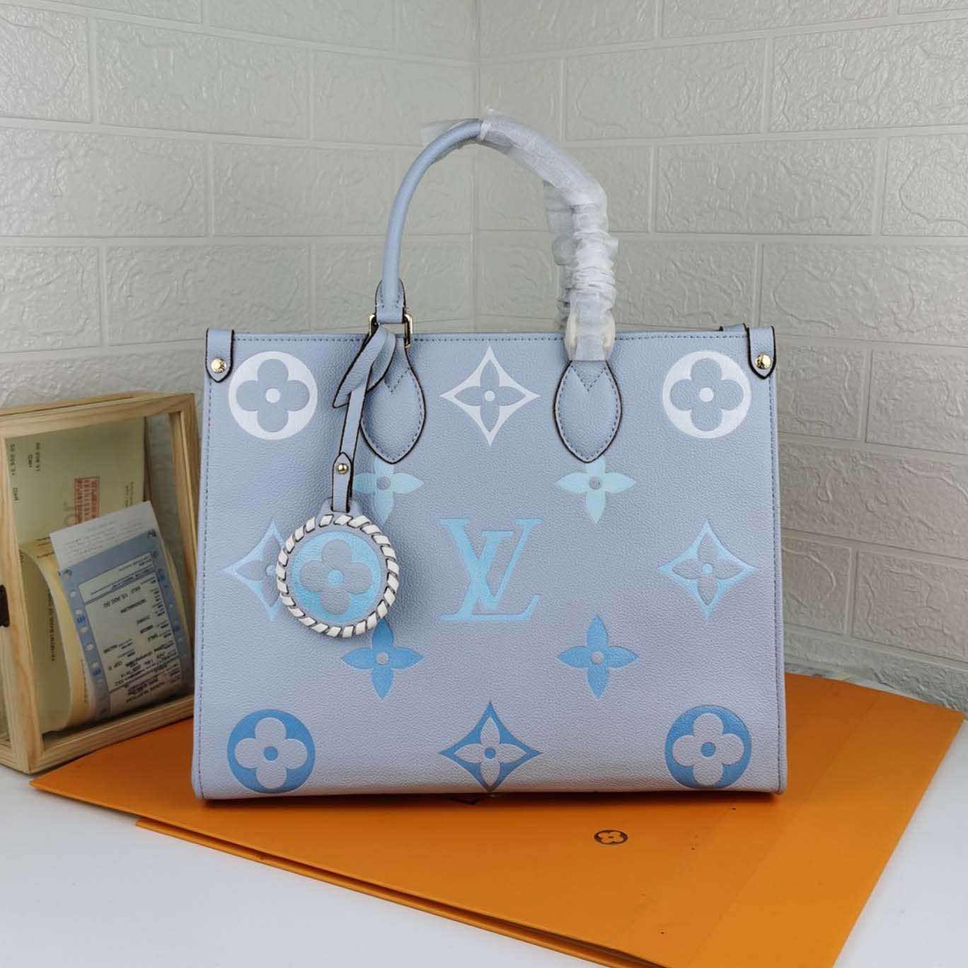 Replica Louis Vuitton By The Pool-Onthego Mm Blue/Beige/Pink