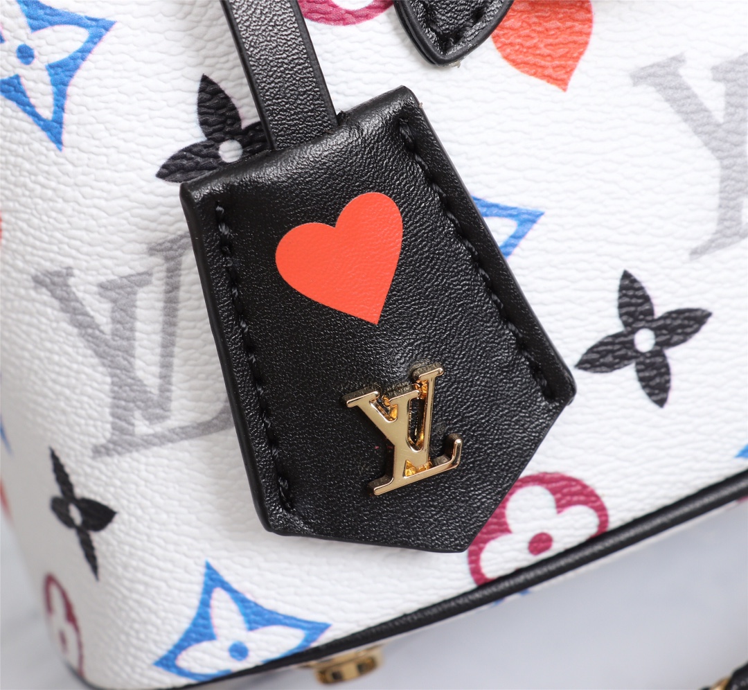 Replica Louis Vuitton Game On Vanity Pm M57482 Black/White