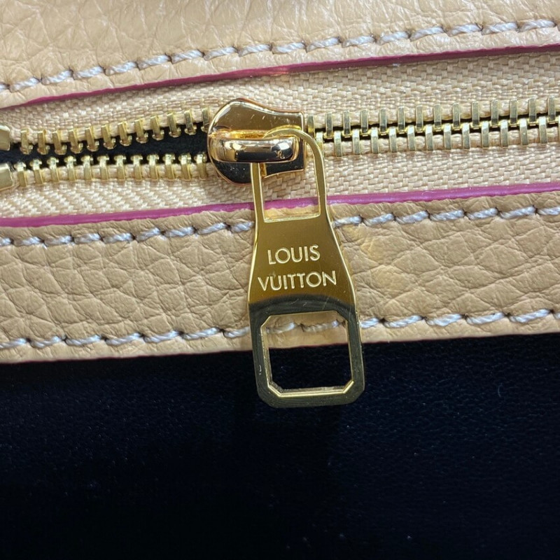 Replica Louis Vuitton Capucines Bb M59061 Black/Arizona Beige