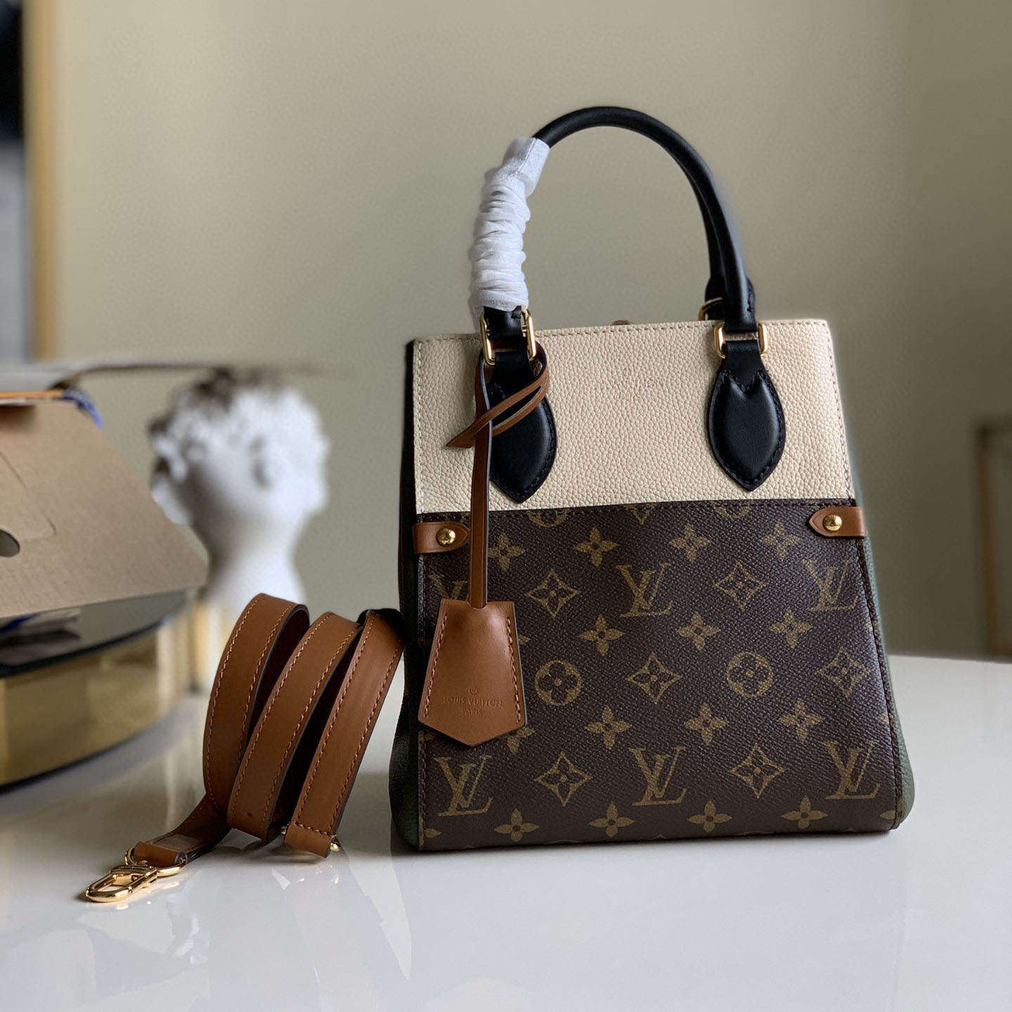 Replica Louis Vuitton Fold Tote Pm M45388