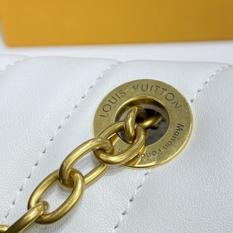 Replica Louis Vuitton New Wave Chain Bag M58549 Ivory
