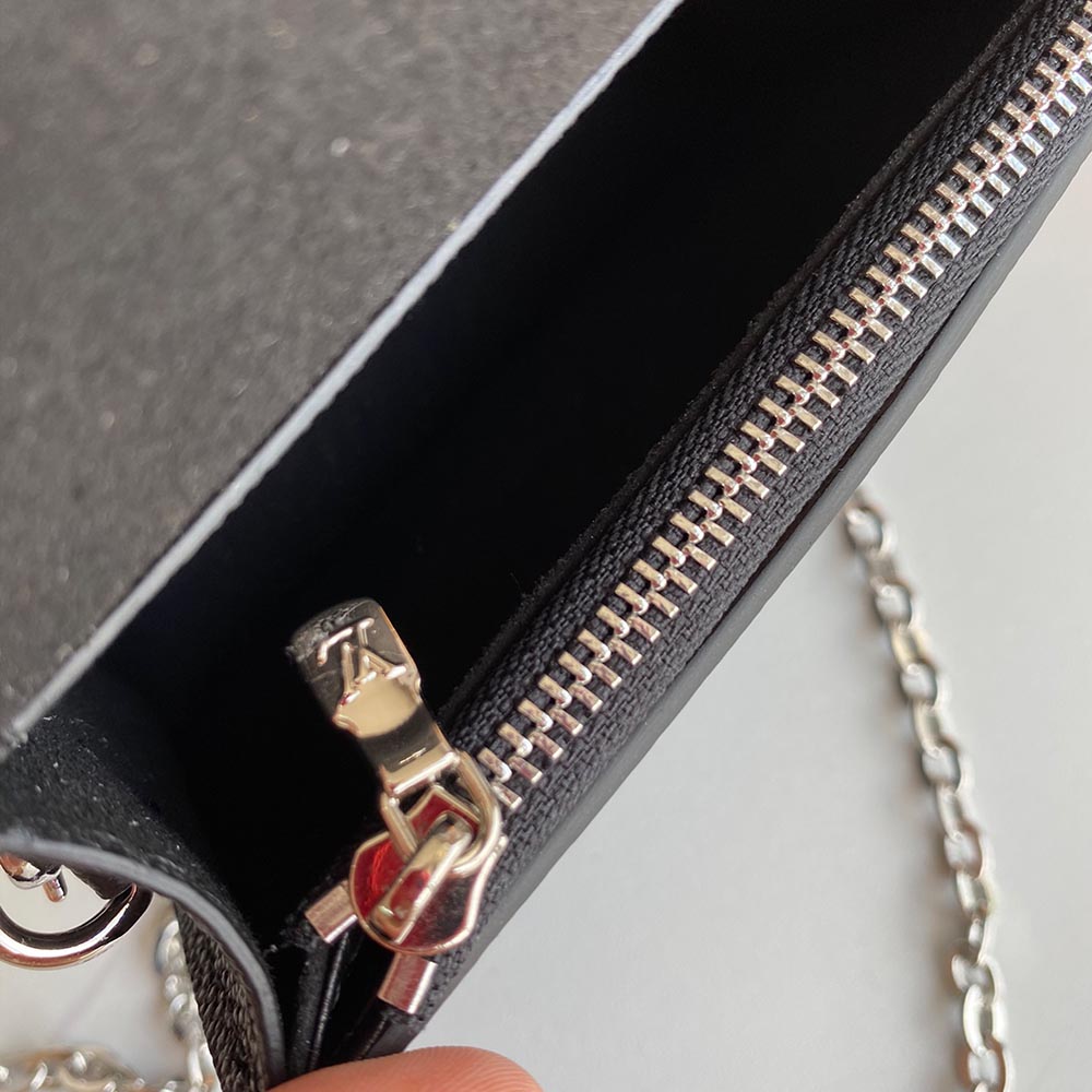 Replica Louis Vuitton Mini Mylockme Chain Pochette M69183