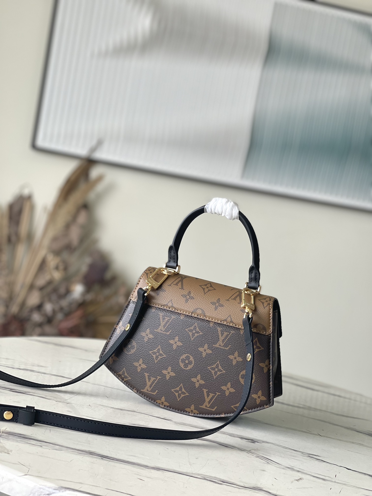Replica Louis Vuitton Tilsitt Monogram Handbag M46548 Aaa