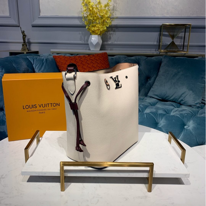 Replica Louis Vuitton Lockme Bucket M53584