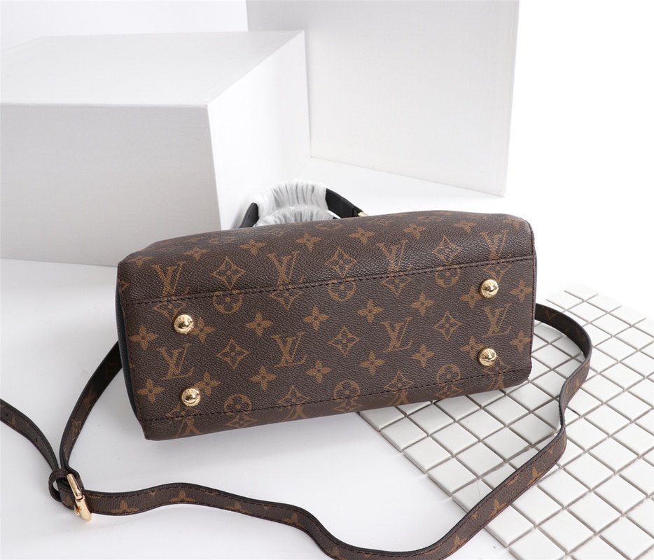 Replica Louis Vuitton Classic Monogram Handle Bag With Strap