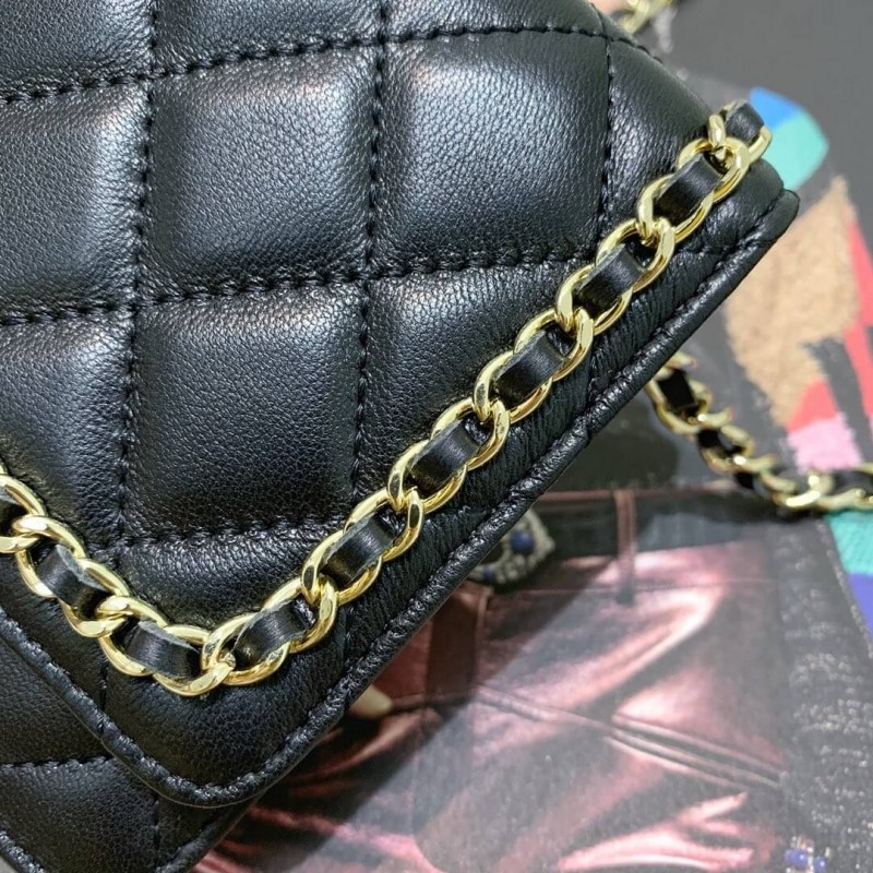 Replica Chanel Lambskin Chain Bag 86058