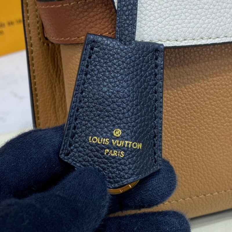 Replica Louis Vuitton Lockme Ever Bb M56645