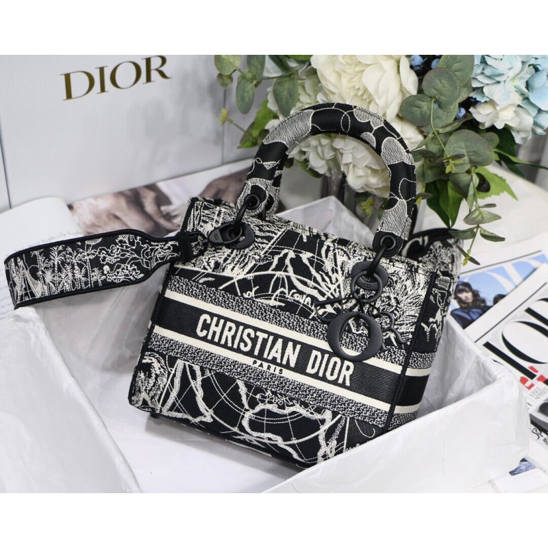 Replica Christian Dior Medium Lady D-Lite Bag Black And White Around The World Embroidery M0565