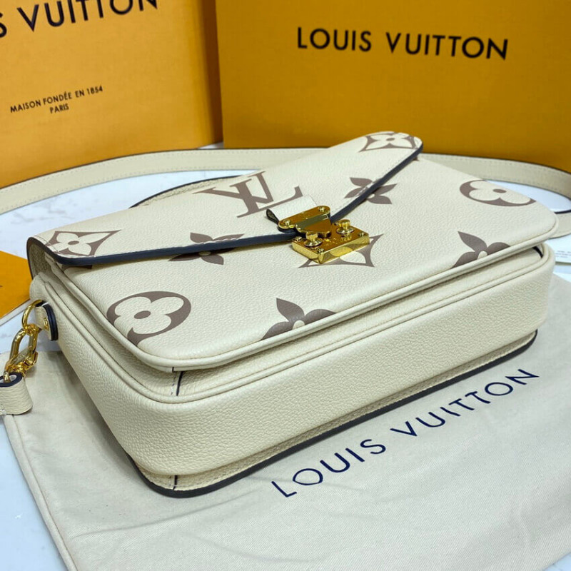 Replica Louis Vuitton Pochette Metis M45596