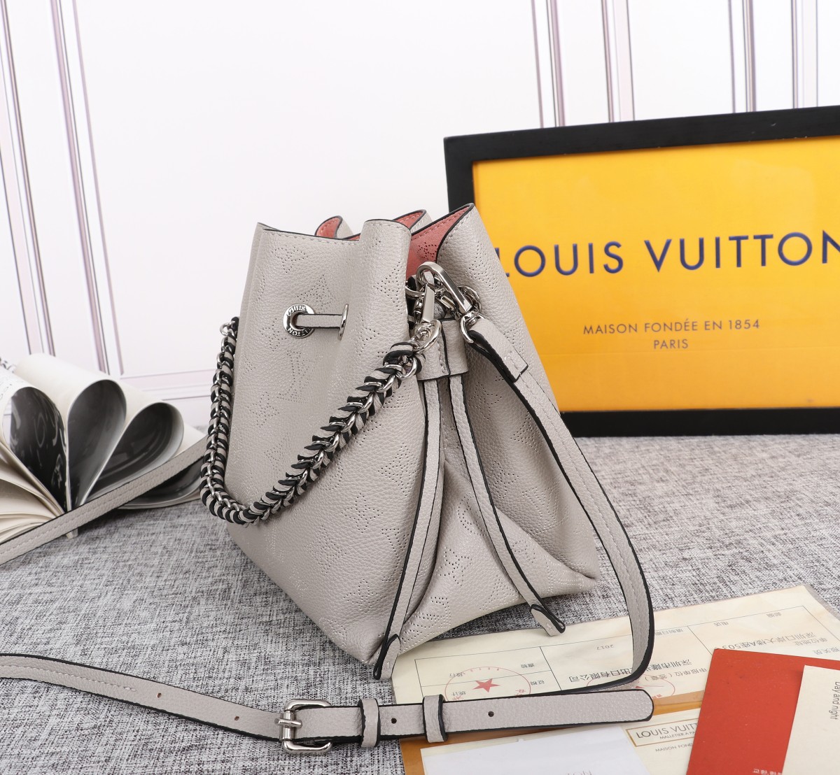 Replica Louis Vuitton Bella Bucket Bag Black/Pink/Grey