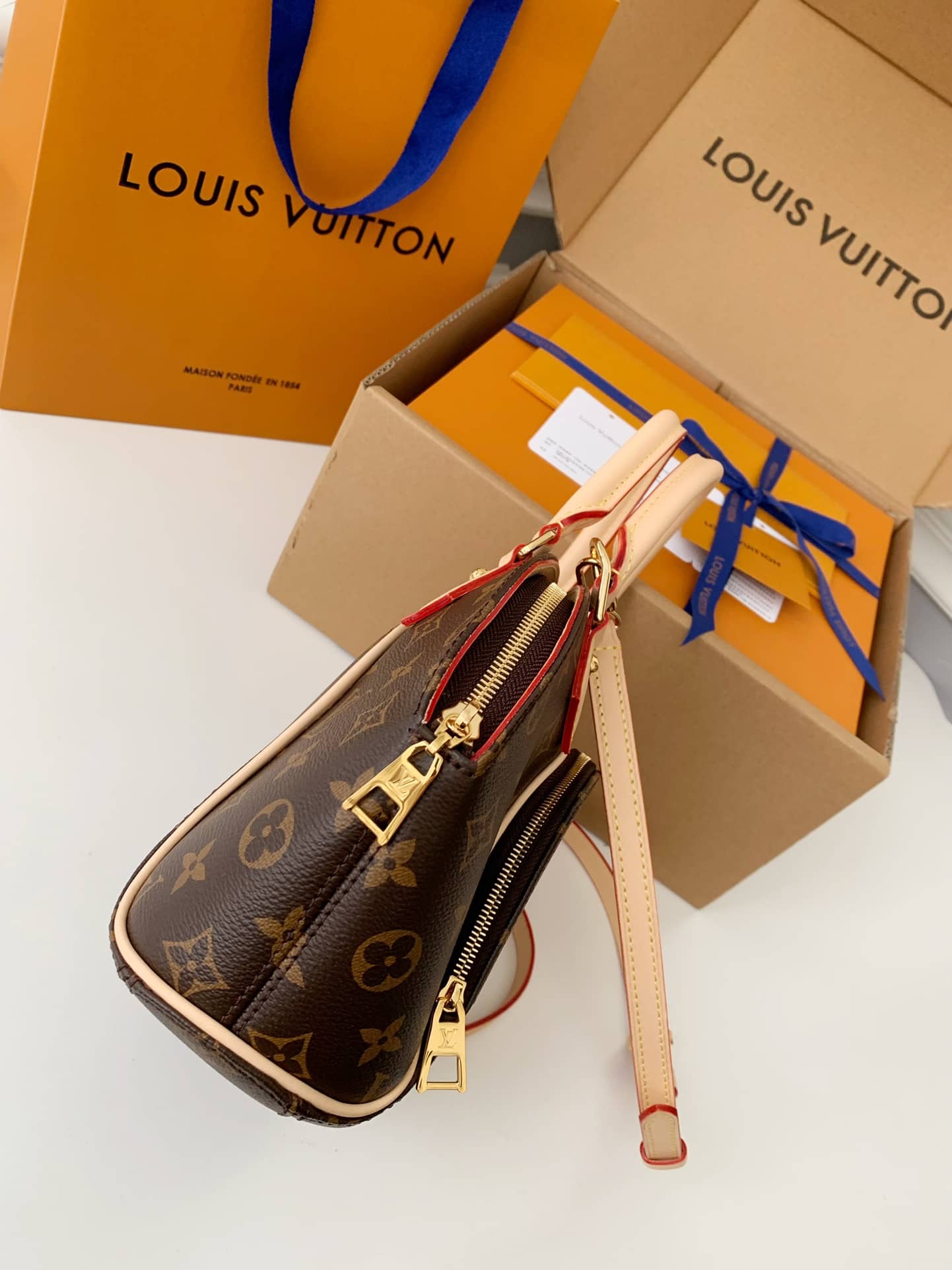 Replica Louis Vuitton Monogram Ellipse Pm Shoulder Bag M46196