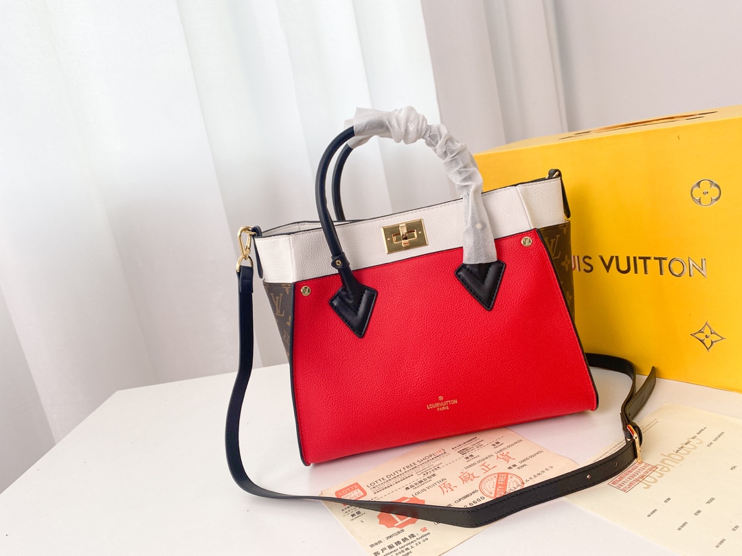 Replica Louis Vuitton On My Side M53827