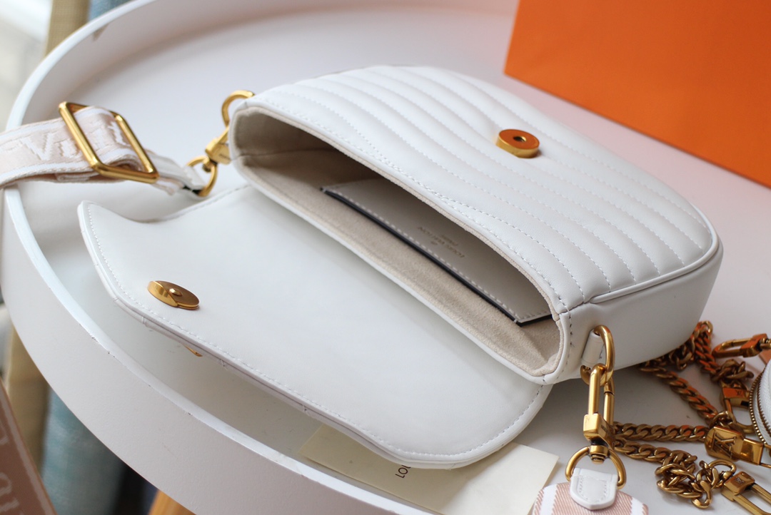 Replica Louis Vuitton New Wave Multi-Pochette M56471