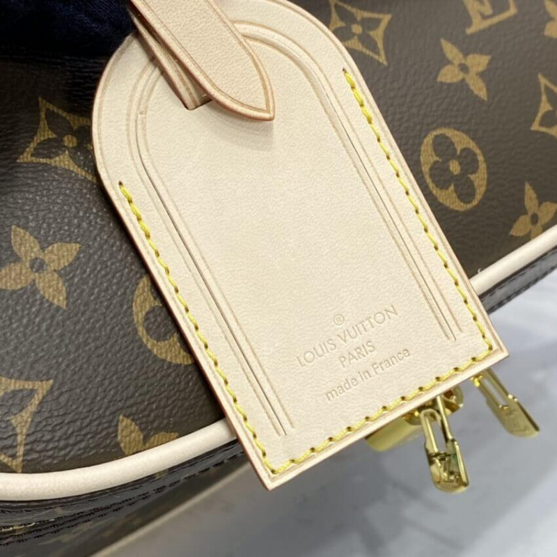 Replica Louis Vuitton Monogram Canvas Nice Cosmetic M47280