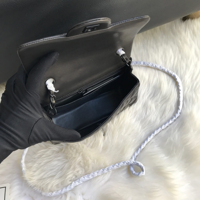 Replica Chanel Lambskin 20Cm Classic Flap Bag 1116 Black