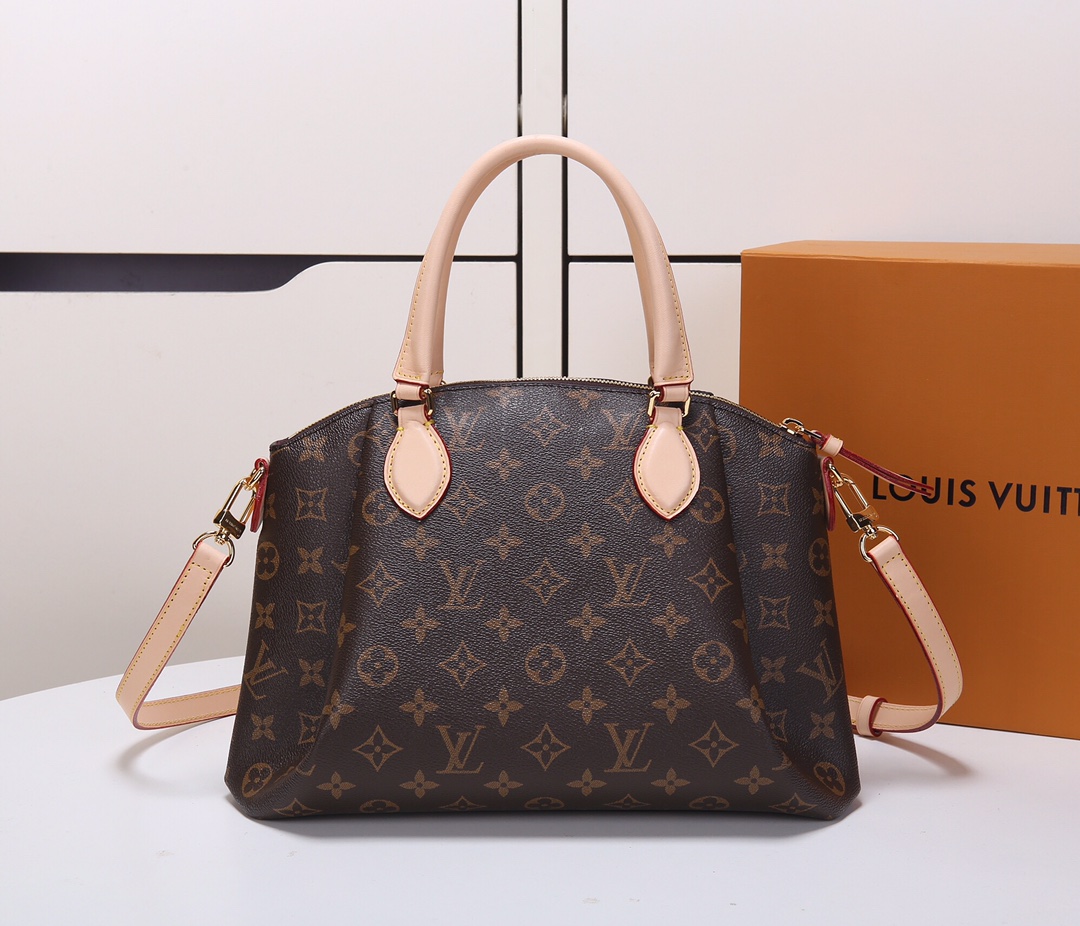 Replica Louis Vuitton Aaa- Rivoli Pm Handbag