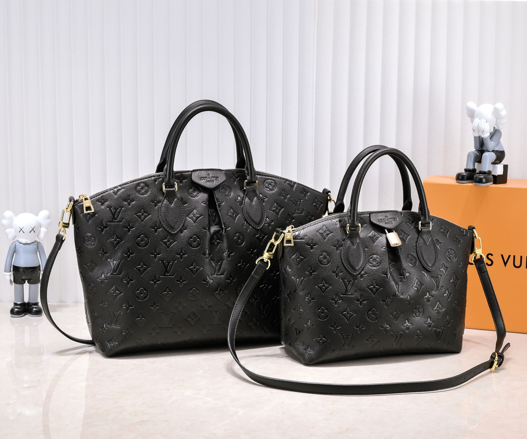 Replica Louis Vuitton Embossed Boetie Mm/Pm