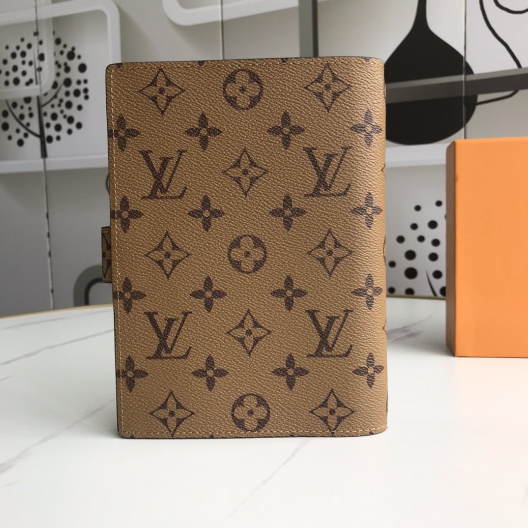 Replica Louis Vuitton Medium Ring Agenda Cover R20105