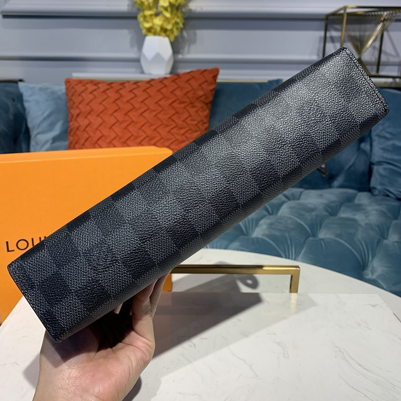 Replica Louis Vuitton Pochette Voyage Mm M61692