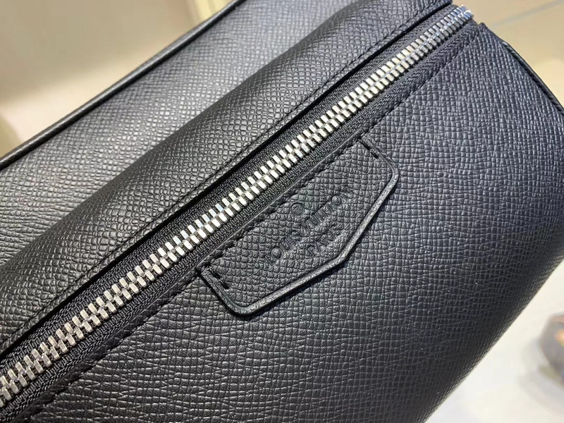 Replica Louis Vuitton Outdoor Bumbag M33438