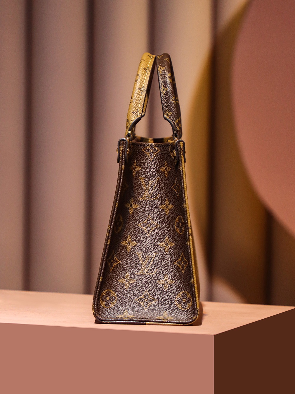 Louis Vuitton OnTheGo PM Tote Bag M46373