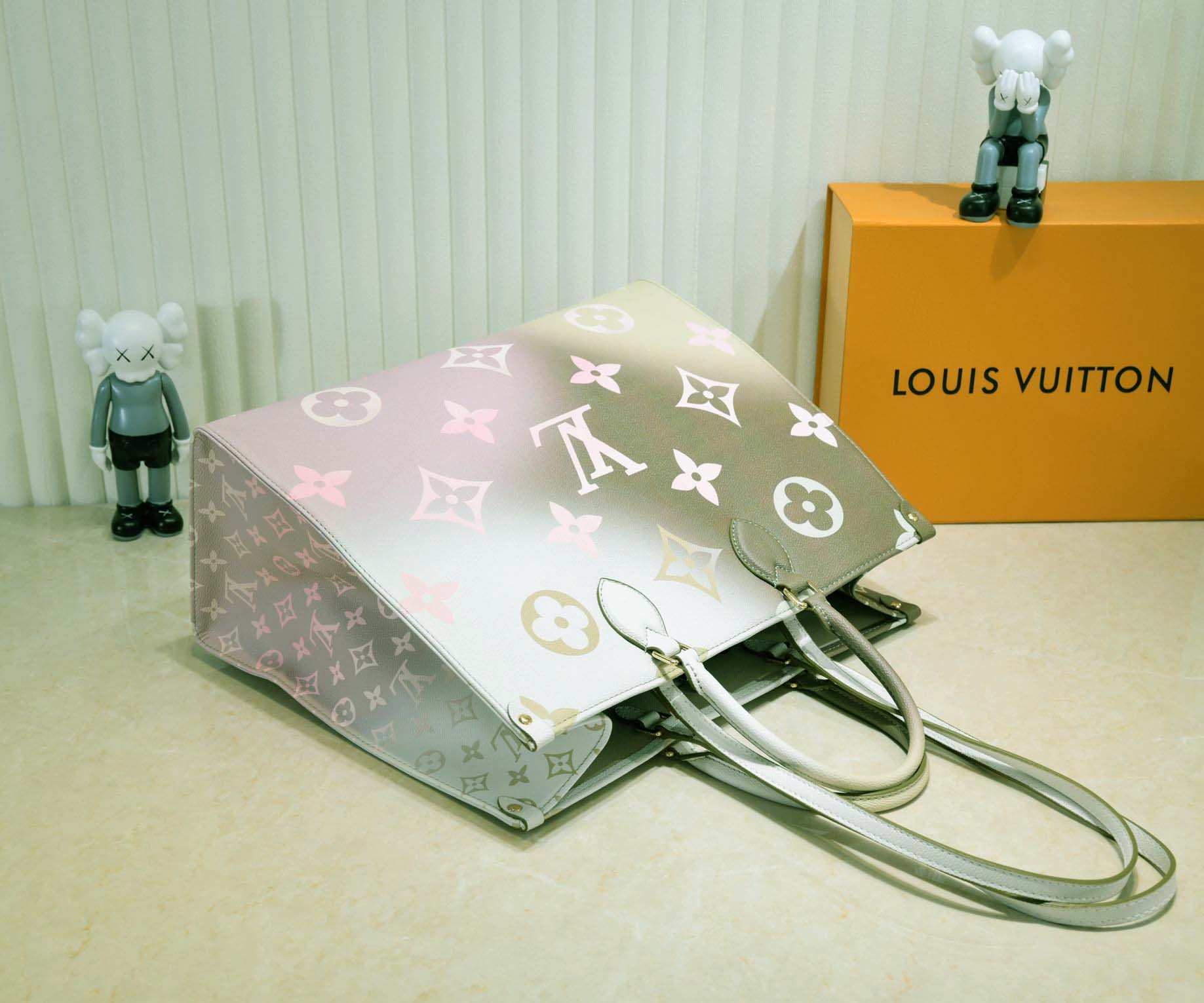 Replica Louis Vuitton Onthego Mm/Gm Tote Bag