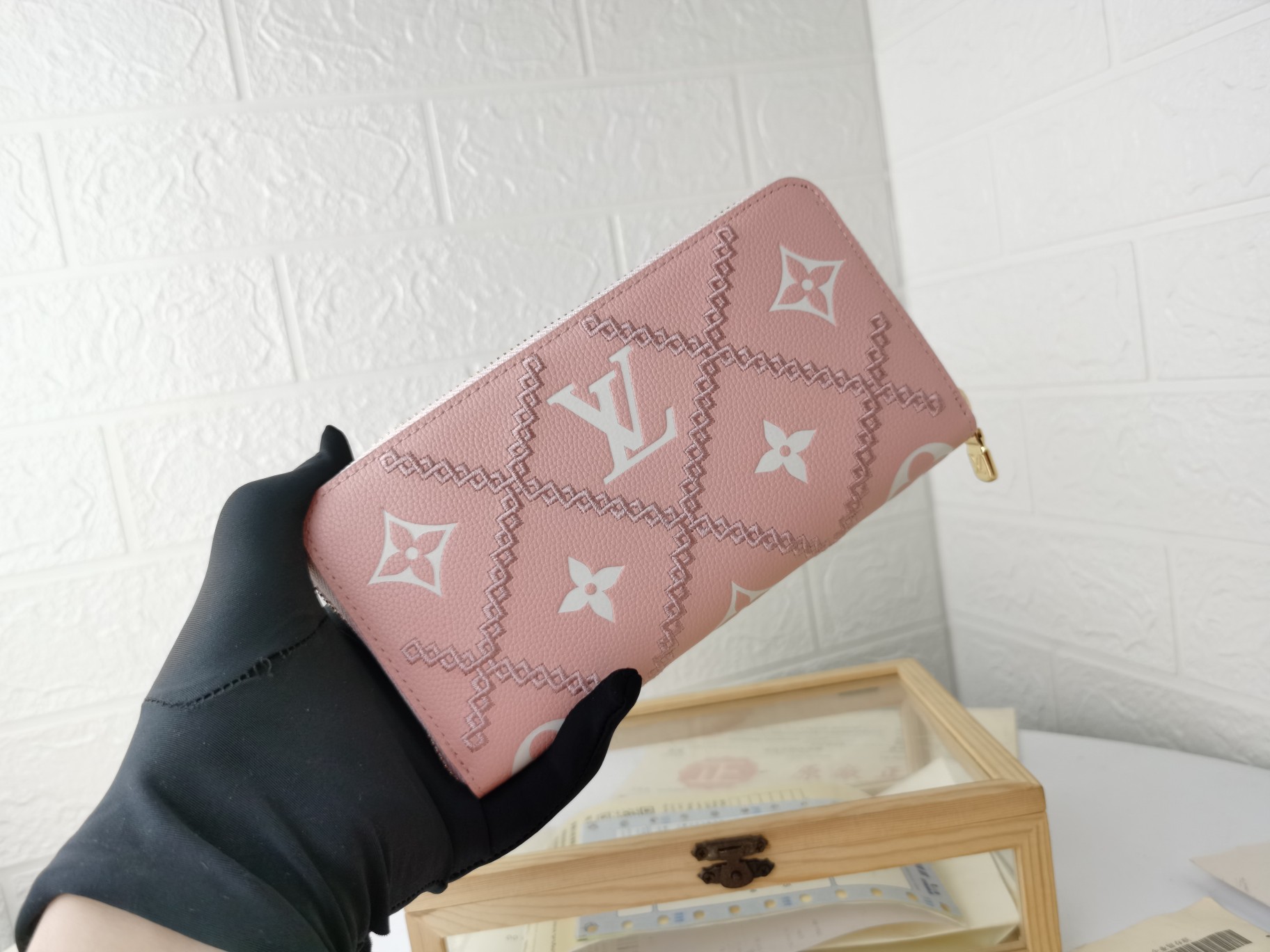 Replica Louis Vuitton Monogram Empreinte Broderies Zippy Wallet M81141